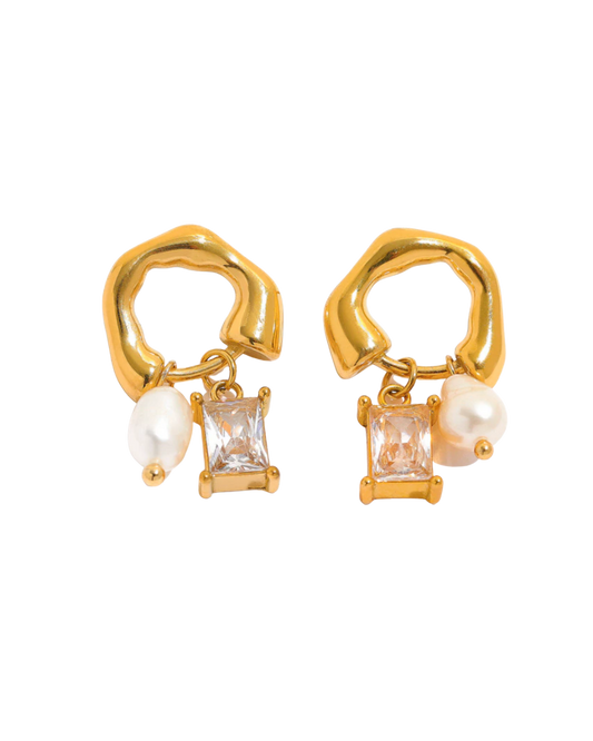 Claudia Freshwater Pearl Earrings